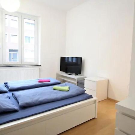 Privatzimmer Nahe Bahnhof Und City Würzburg Esterno foto