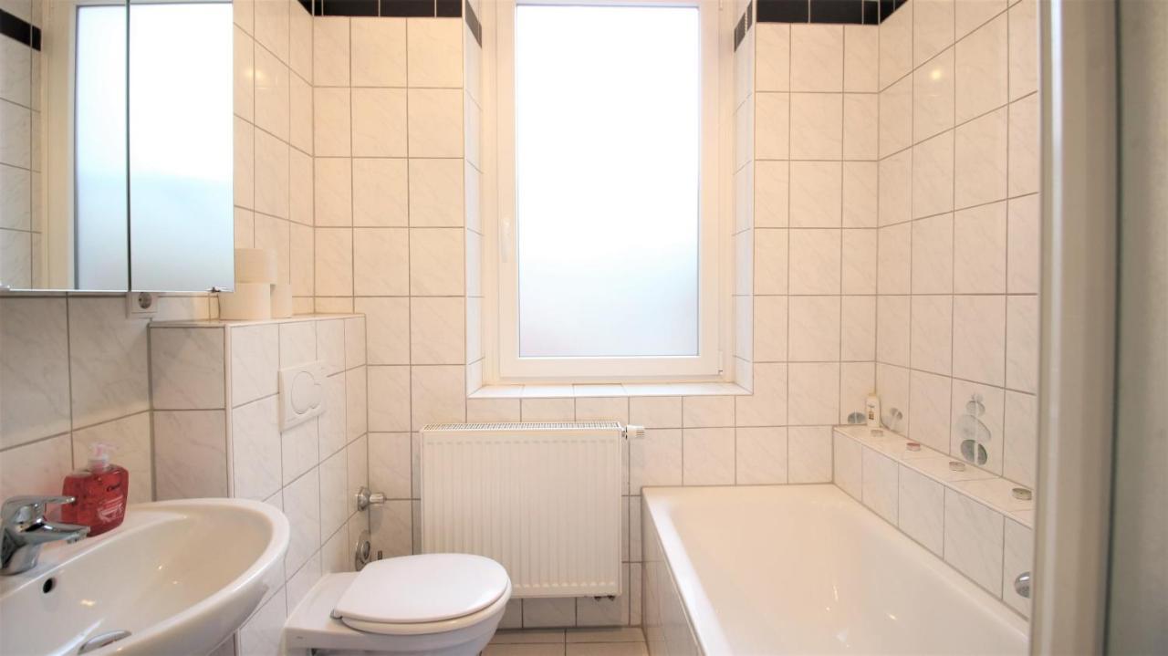 Privatzimmer Nahe Bahnhof Und City Würzburg Esterno foto