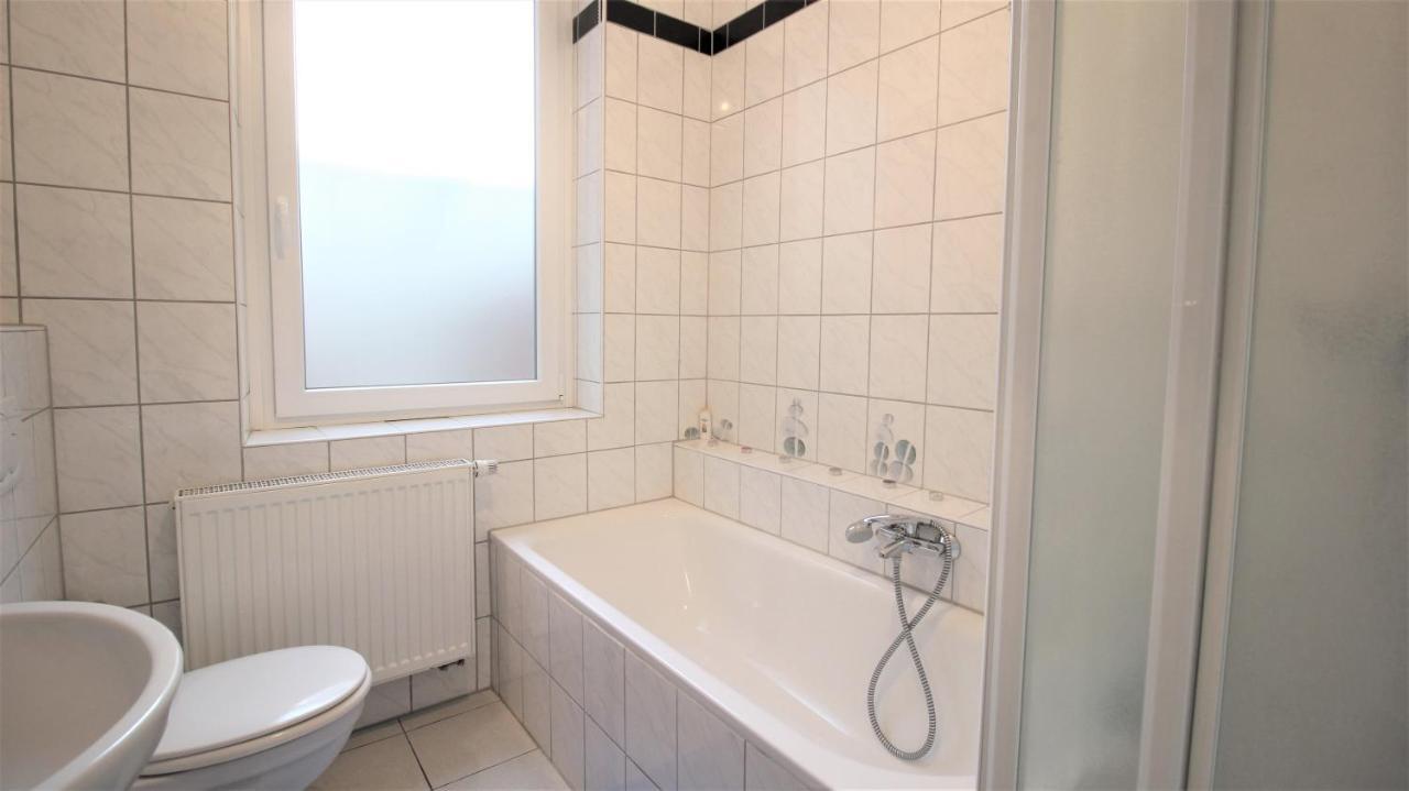 Privatzimmer Nahe Bahnhof Und City Würzburg Esterno foto