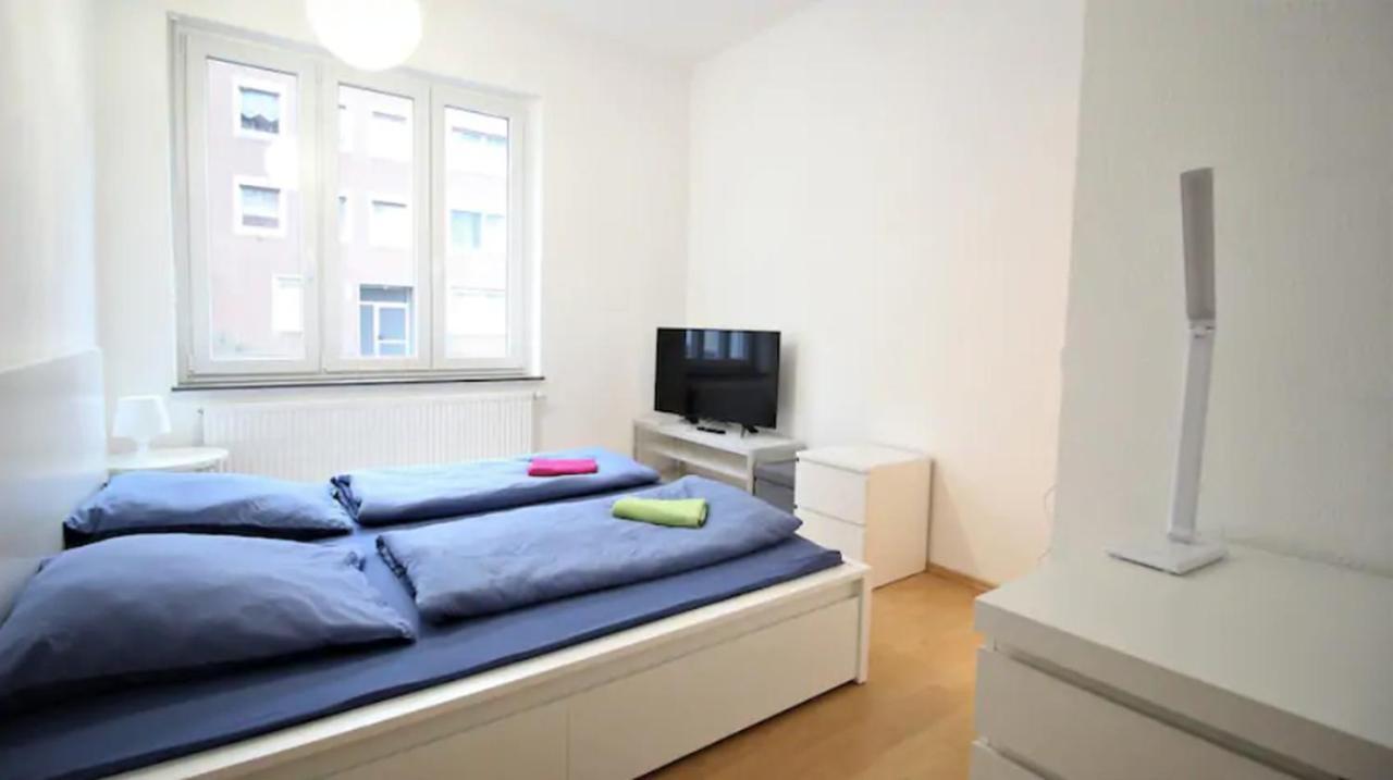 Privatzimmer Nahe Bahnhof Und City Würzburg Esterno foto